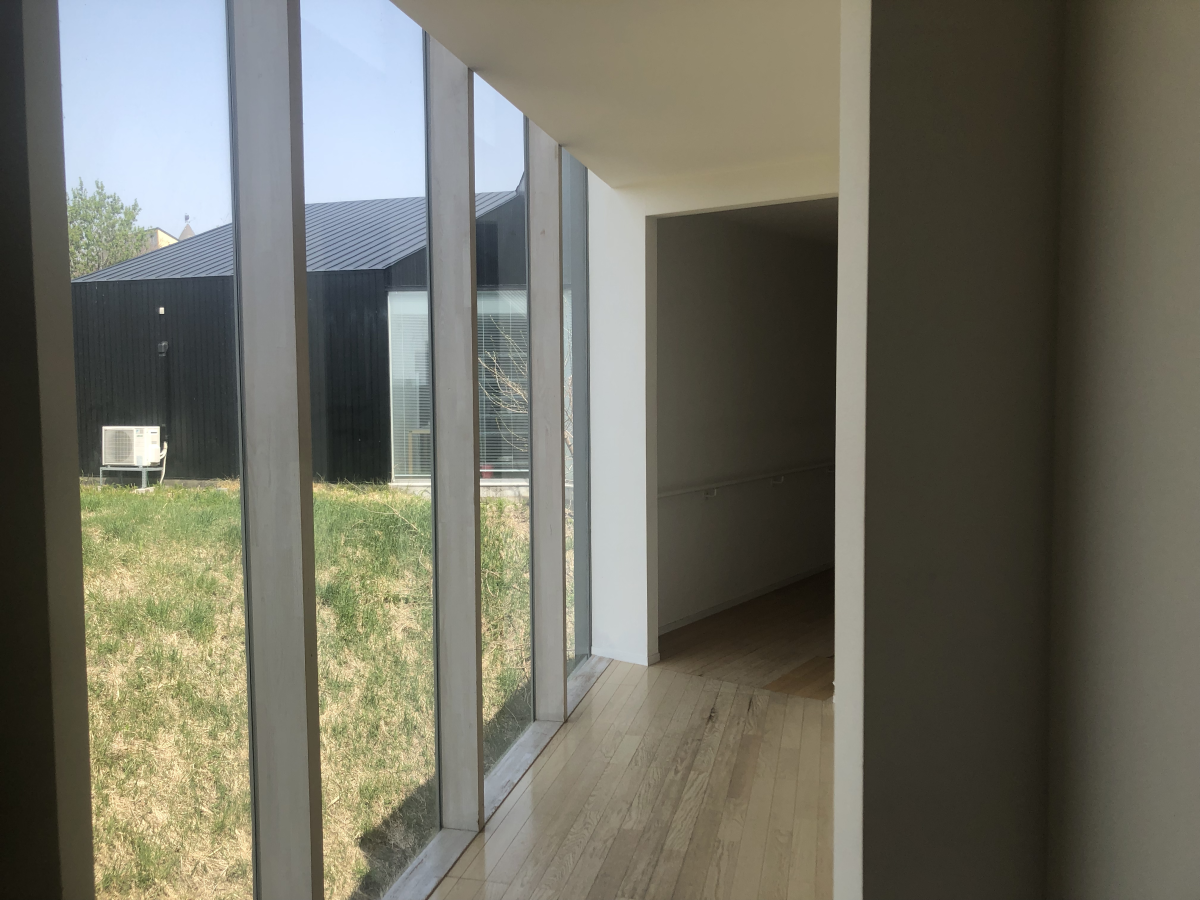 廊下(1階・リビング側)